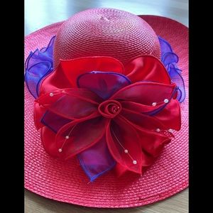 Derby hat red